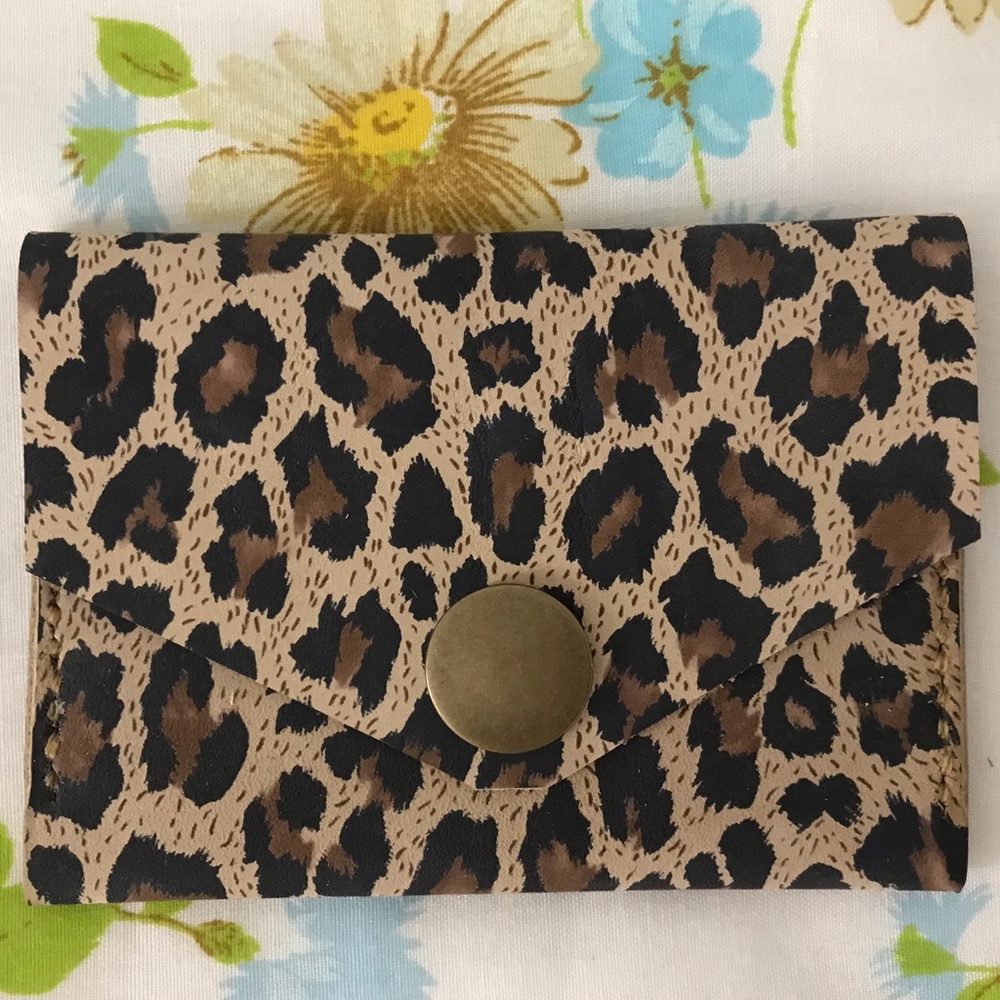 Hand Crafted 🐆 Leopard Pattern Wallet - Brown and Bronze